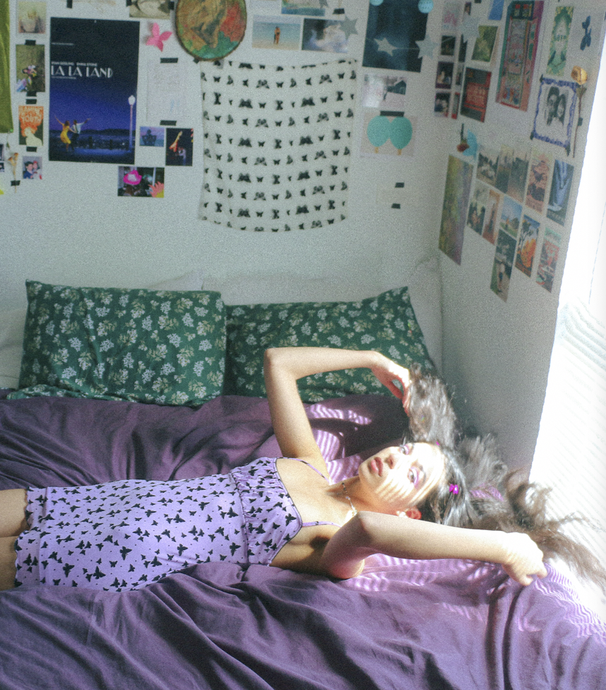 teenage bedroom